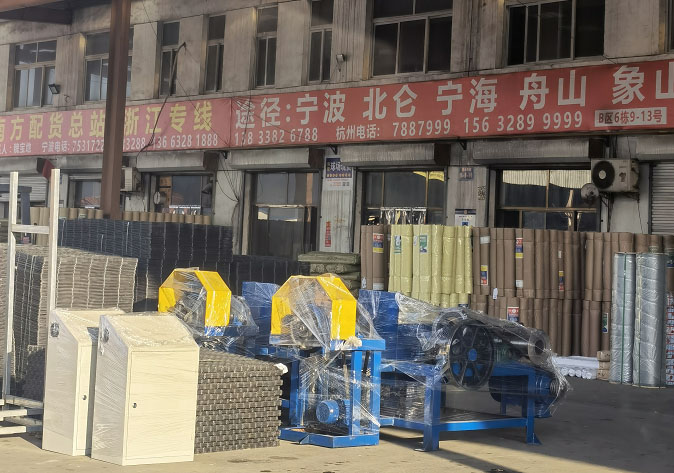 山东李经理订购的中型水箱香蕉视频网站在线观看发货了，请注意收货！
